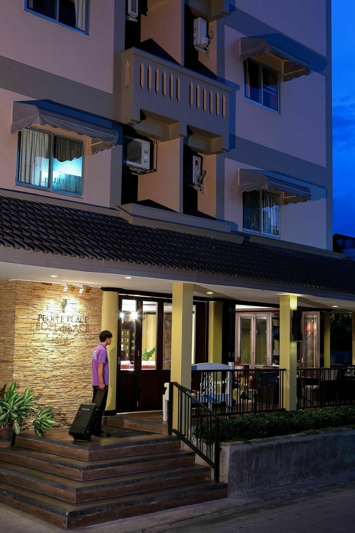 People Place Classic Hotel Sha Extra Plus Chiang Mai Luaran gambar